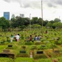 9 TPU di Jakarta Selatan Penuh, Sistem Makam Tumpang Jadi Solusi Utama