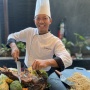 Hotel Ini Hias Restoran jadi Kampoeng Ramadan, Sajikan Hidangan "Kampung" ala Lokal dan Timur Tengah