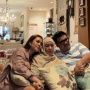 6 Potret Raisa Rawat Ibunya yang Terkena Kanker Stadium 4, Kepergok Tidur Sambil Berdiri