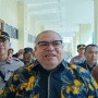 Bertemu Hotman Paris di Sidang Hari Ini, Razman Arif Nasution Bawa Doa Kiai dari Sumenep