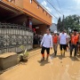 Kunjungi Lokasi Banjir, Rambut Klimis dan Outfit Gibran Jadi Sorotan Publik: Bersih Banget