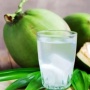 Benarkah Minum Air Kelapa Saat Berbuka Puasa Cegah Dehidrasi? Ini Fakta dan Manfaatnya!