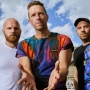 Gratis! Warga Ini Nonton Konser Coldplay dari Bukit, Chris Martin Sampai Heran