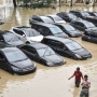 Mobil Terendam Banjir? Jangan Langsung Nyalakan Mesin