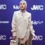 7 Inspirasi Outfit Sederhana Wanita Hijab, Gaya OOTD Artis Ini Bisa Jadi Contoh