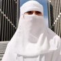 Perjalanan Spiritual Celine Evangelista, Curi Perhatian Tampil Bercadar saat Umrah