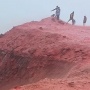 Viral! Pantai di Iran Mendadak Berwarna Merah Darah Setelah Hujan, Apa yang Terjadi?