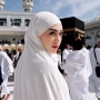 Usai Lebaran di Mekkah, Celine Evangelista juga Rayakan Ulang Tahun Sambil Umrah