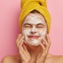 Rutinitas Skincare untuk Kulit Berminyak, Lengkap dengan Rekomendasi Produk