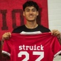 Ada yang Aneh, Kenapa Dewa United Datangkan Rafael Struick?