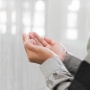 Kapan Doa Sapu Jagat Paling Mustajab? Ini 7 Waktu Emas yang Jangan Dilewatkan