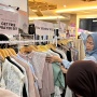 Heboh Ekonomi Lemah, Penjualan Baju Lebaran di Bazar Terdampak? Ini Kata Penjual