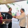 Bukber Bareng di Istana: Prabowo dan Jokowi Tertawa Lepas, Seskab Teddy Sambut dengan Salim