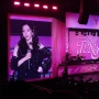Momen Lucu Taeyeon SNSD Kebingungan Ladeni Fans di Konser Jakarta