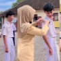 Viral Aksi Guru Gunting Seragam Murid di Tengah Lapangan Tuai Pro Kontra