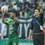 BRI Liga 1: Paul Munster Tak Remehkan Arema FC, Persebaya Surabaya Siap Tempur!