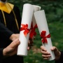 Mimpi Pendidikan vs Ancaman Utang: Dilema Kebijakan Student Loan Pemerintah