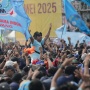 Hari Bersejarah, Hari Buruh!