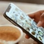 Hidup Ikut Standar Konten Media Sosial: Antara Hiburan dan Racun Sosial
