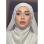 Diam-Diam Belajar Berhijab Sejak Lama, Celine Evangelista Akui Tak Mau Ada Huru-hara