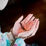 8 Perbuatan yang Menjauhkan Rezeki Menurut Islam, Muslim Wajib Menjauhinya!