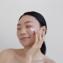 5 Rekomendasi Moisturizer Mengandung Panthenol untuk Perbaiki Skin Barrier Usia 40 Tahun ke Atas