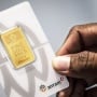 Harga Emas Antam Menguat Hari Ini, Tembus Rp1,93 Juta per Gram