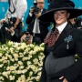 6 Momen Menarik yang Curi Perhatian di Met Gala 2025, Rihanna Pamer Baby Bump