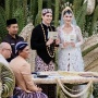 Luna Maya Dapat 2.025 Dolar AS, Ini 8 Artis yang Pakai Mahar Mata Uang Asing saat Nikah