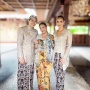 Isi Souvenir Khusus Bridesmaid Luna Maya Bikin Syok, Skincare Hingga Sandal Mewah