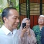 Penyanyi Andre Hehanusa Temui Jokowi, Bahas Potensi Sepak Bola Indonesia Timur