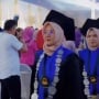 Wisuda SMK Ala Universitas Viral Jadi Sorotan: Guru Sampai Pakai Kalung Rektor?