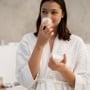 Mau Wajah Glowing? Inilah Urutan Menggunakan Skincare Malam yang Tepat