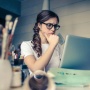 Ketika AI Mengadopsi Jawaban User dan Hobi 'Menjilat'