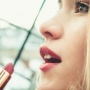 5 Rekomendasi Lip Liner Buat Pemilik Bibir Two Tone, Wajib Punya