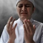 4 Amalan Hutang Lunas dengan Cara Tak Terduga, Lakukan Rutin Setiap Hari!