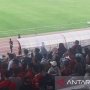 Didampingi Sosok Ini, Pratama Arhan Tonton Laga Semen Padang Lawan Persik