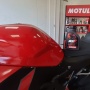 Motul 300V Terbaru Dikembangkan dari Dunia Balap untuk Motor Harian