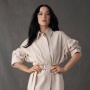 Review Lagu Wide Awake: Ajakan Bertahan Saat Dunia Terasa Sedang Runtuh
