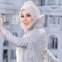 Aisyahrani Buktikan Syahrini Tak Pernah Pakai Filter di Instagram