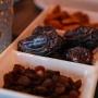 7 Kurma Terbaik untuk Oleh-oleh Haji: Manisnya Paling Laris