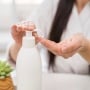 8 Rekomendasi Body Lotion Kolagen untuk Wanita Usia 30-an, Investasi Kulit Kencang dan Halus