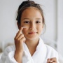 6 Rekomendasi Skincare Terbaik untuk Anak 10 Tahun, Aman dan Bebas Iritasi