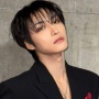 Bikin Tampilan Karismatik, Ini 4 Padu Padan Pakaian Serba Hitam ala Seonghwa ATEEZ