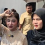 Dulu Sempat Ribut dengan Pak RT Gegara Kurban, Dewi Perssik Kini Bisa Tenang Potong Sapi di Rumah