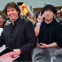 Lakukan Adegan Parasut Terbakar, Tom Cruise Sabet Guinness World Record