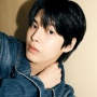 Sat Set! Intip 4 Daily Look Park Yoon Ho yang Cocok Buat Ngampus