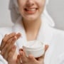 5 Moisturizer Terbaik untuk Mencerahkan Wajah di Bawah Rp50 Ribu