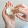 4 Rekomendasi Sleeping Mask Lokal Terbukti Efektif Basmi Jerawat Bandel!