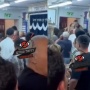 Pengungsi Israel Terlibat Perkelahian di Penampungan, Semprotan Merica Picu Kepanikan Massal